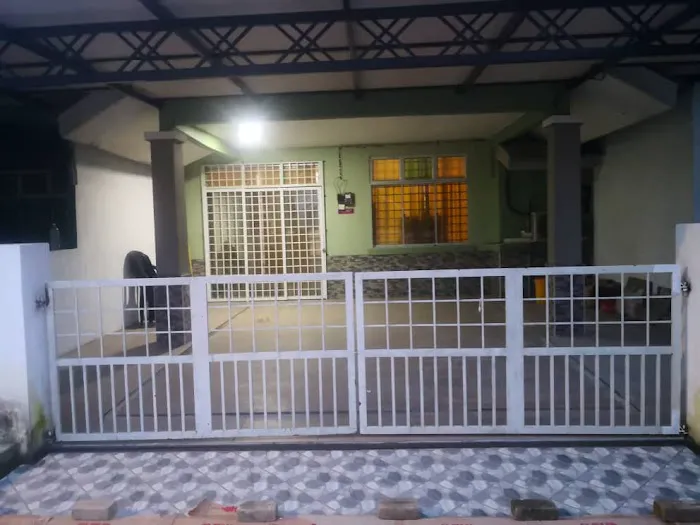 Homestay Keluarga SYR Picture 9