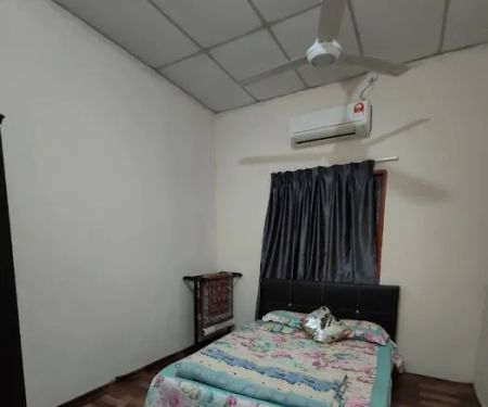 Rumah Mak Ayah Kg Bangau