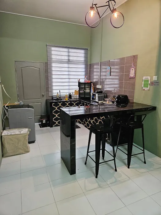 SYAHAR HOMESTAY Picture 1