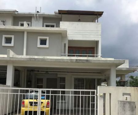 Villa Adam Homestay Bandar Baru Bangi