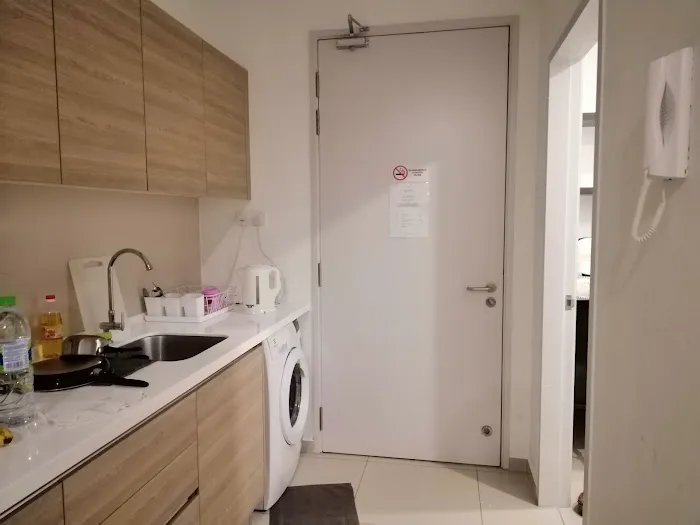 Stay Hub Homestay Picture 3