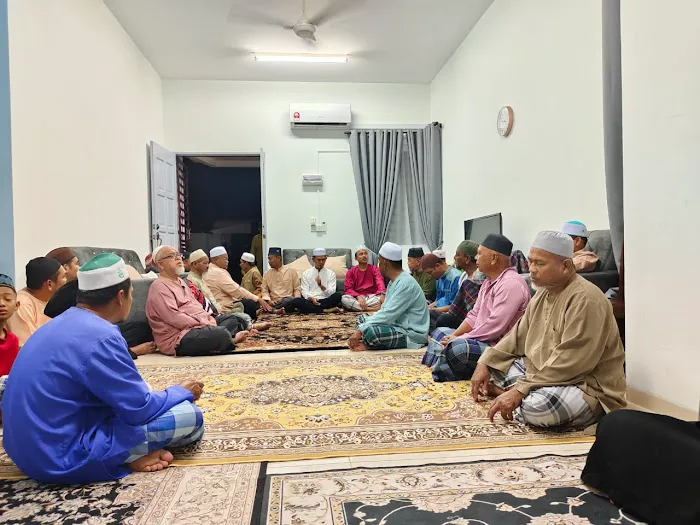 NASUHA HOMESTAY 3 TEMERLOH Semi-D House, 3 Bedroom, 2 Bathroom, 4 Unit Aircond, Free Wifi and Netflix, Near Hospital Picture 2