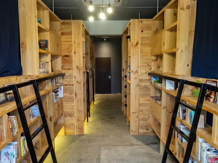 Route Five Hostel Kuala Selangor ( Bookstore Theme Travel Mixed Dorm) Picture 1