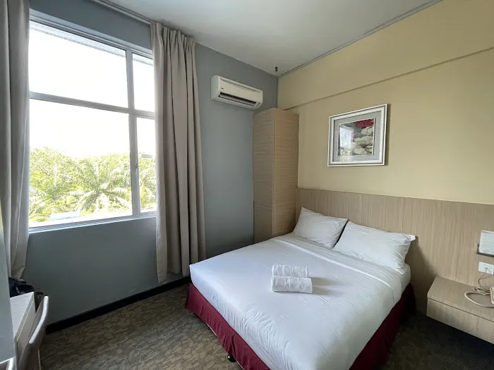 Sunflower World Hotel Picture 1