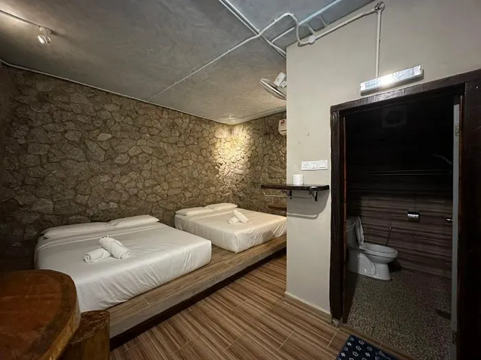 SKYROCK VILLA Picture 2