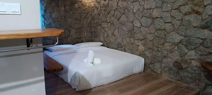 SKYROCK VILLA Picture 8