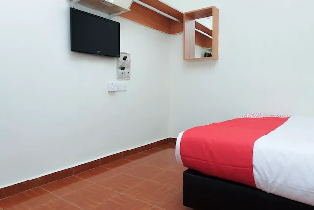 OYO 89928 Acf Guest House Picture 10