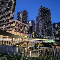 AFNAZ Homestay I-city ico