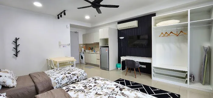 AFNAZ Homestay I-city Picture 7