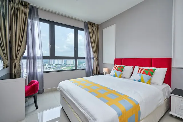 OYO Home 1142 Elegant 1br I-soho I-city Picture 9