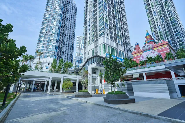 OYO Home 1142 Elegant 1br I-soho I-city Picture 1