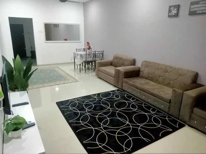 HOMESTAY D’QHALISYA Picture 4