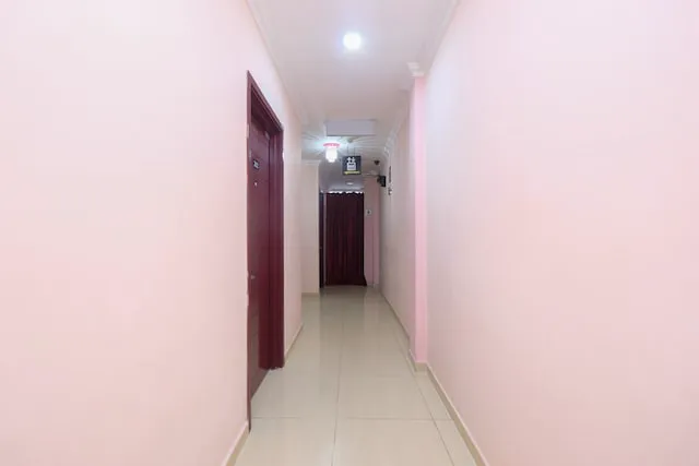 OYO 89843 Mye Hotel Picture 7