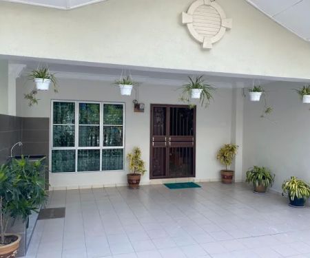 Hillview Homestay