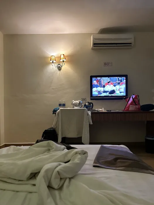 Grand Court Hotel Picture 6