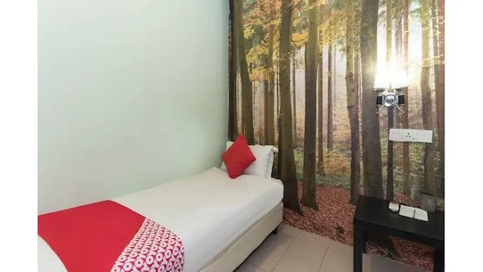 Rain Forest Hotel Picture 5