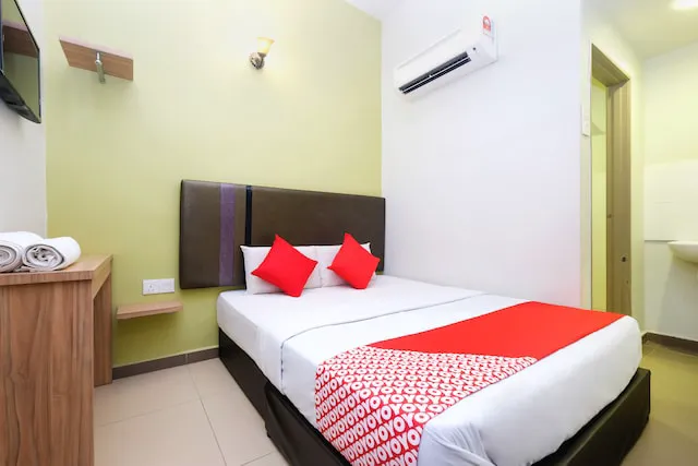 OYO 89442 24 Seven Hotel Picture 10