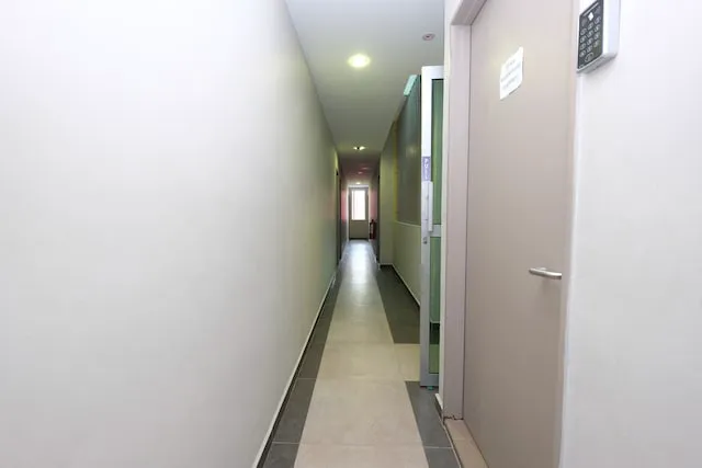 OYO 89442 24 Seven Hotel Picture 7