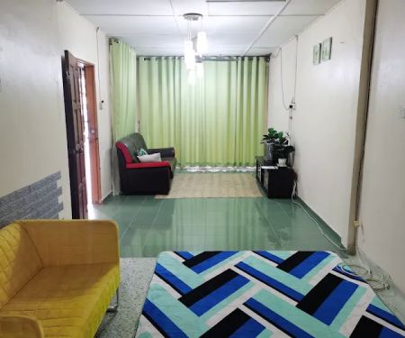 Cozy Homestay Taman Mawar
