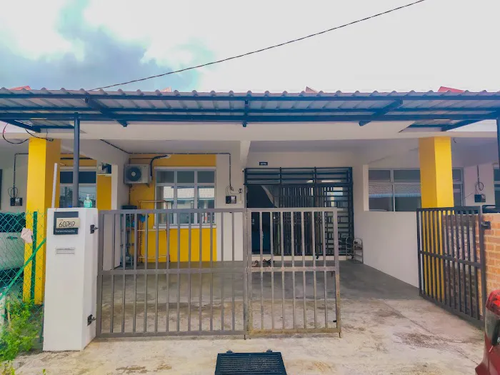 Farnira Homestay Picture 1