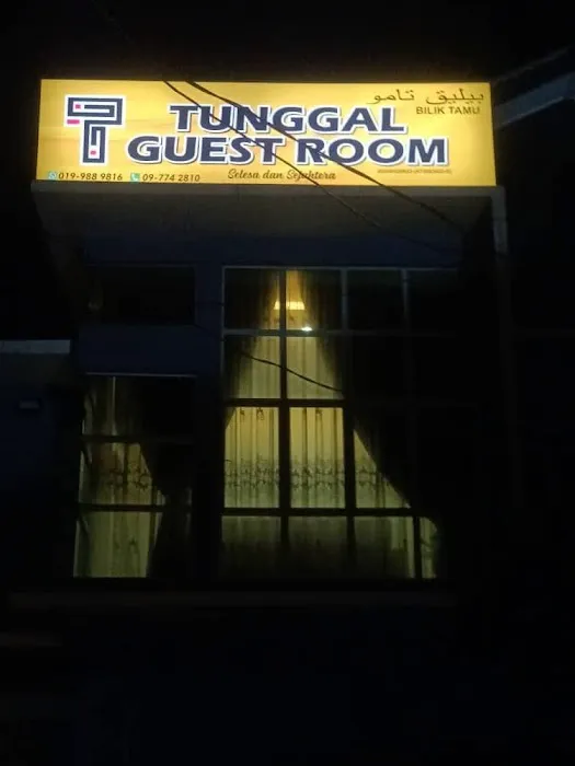TUNGGAL GUEST ROOM Picture 7