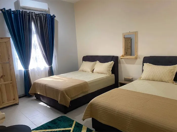 TUNGGAL GUEST ROOM Picture 9
