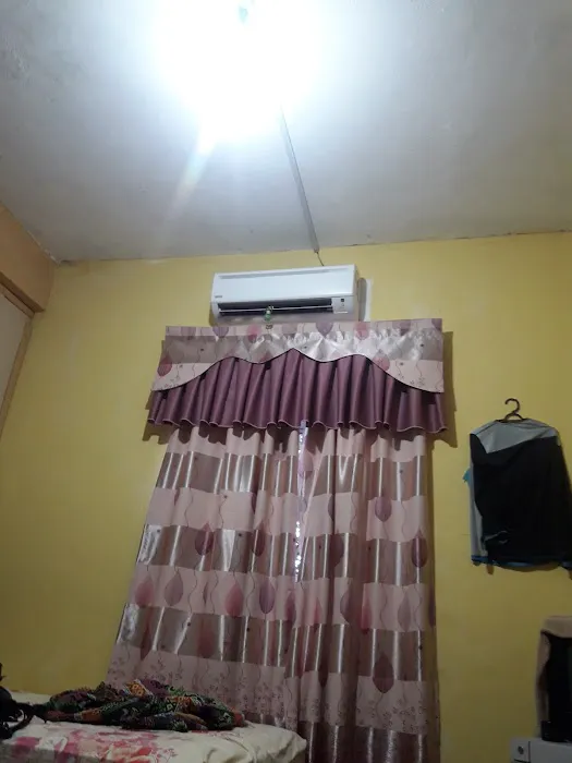 Anisaa Budget Inn Picture 1