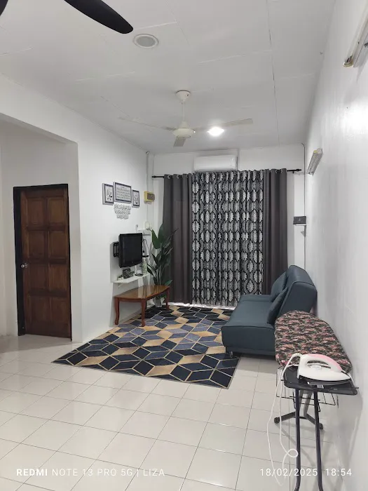 Din & Liza Homestay Picture 6