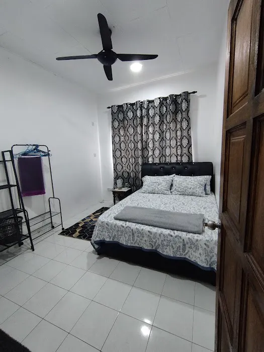 Din & Liza Homestay Picture 2