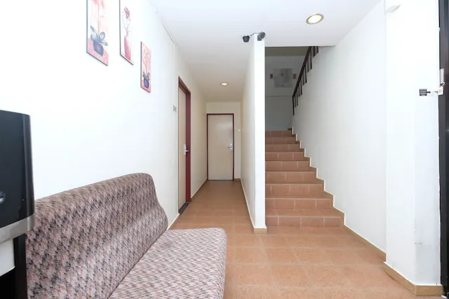 OYO 984 Kings Hotel Picture 10
