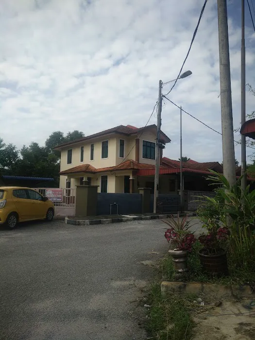 PUTERI HOMESTAY Picture 1