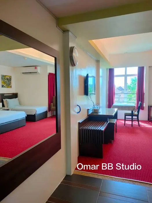 Omar BB Studio Picture 10