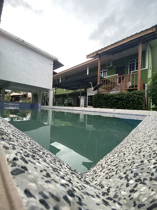 Elly Ceria Homestay Picture 4