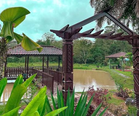 Sri Amira Resort