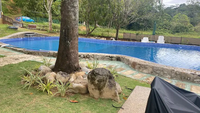 Sri Amira Resort Picture 2