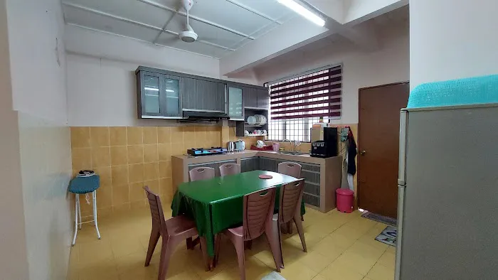 Shanaz Homestay Senawang Picture 3