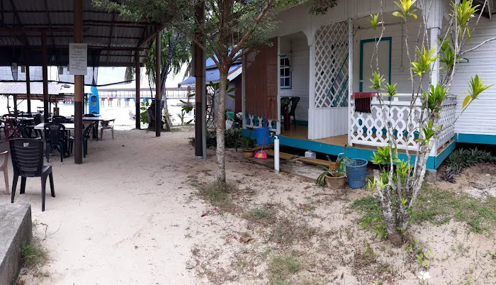 Fatimah Chalet Picture 9