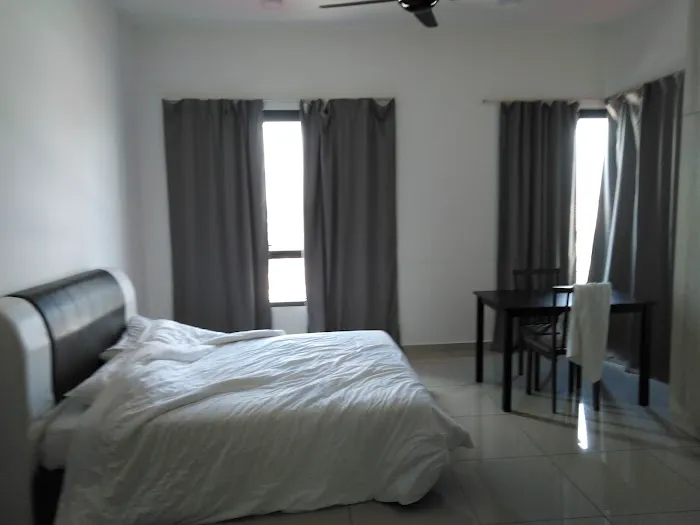 OYO Home 89417 Stylish 1br The Cube One South Picture 3