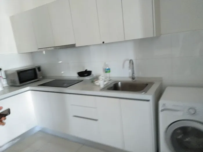 OYO Home 89417 Stylish 1br The Cube One South Picture 2