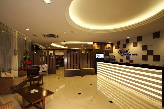 Country Hotel Picture 6