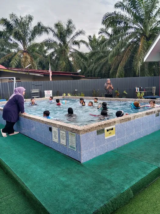 Bilik bajet KRS santai inap desa Picture 5