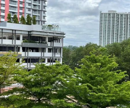 MR Homestay Putrajaya Dwiputra Residence with Pool, Garden and Gym