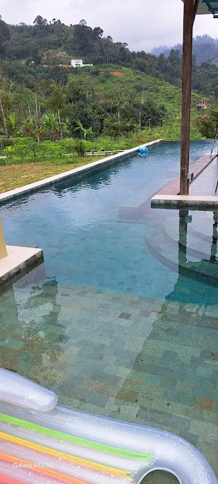 The Hill Resort Picture 7