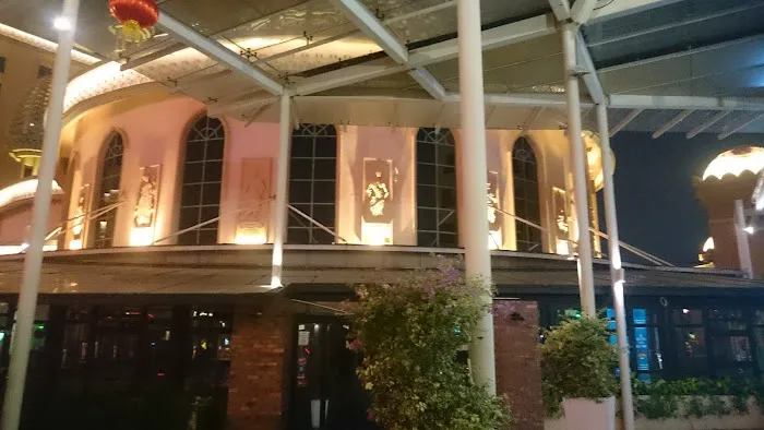 New Town Hotel Picture 6