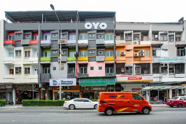 OYO 89773 New Eastern Hotel Picture 2