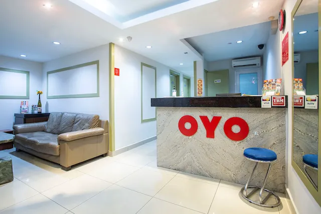 OYO 89773 New Eastern Hotel Picture 5