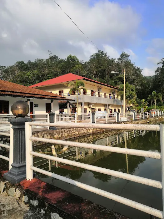 Lembah Azwen Resort Picture 2