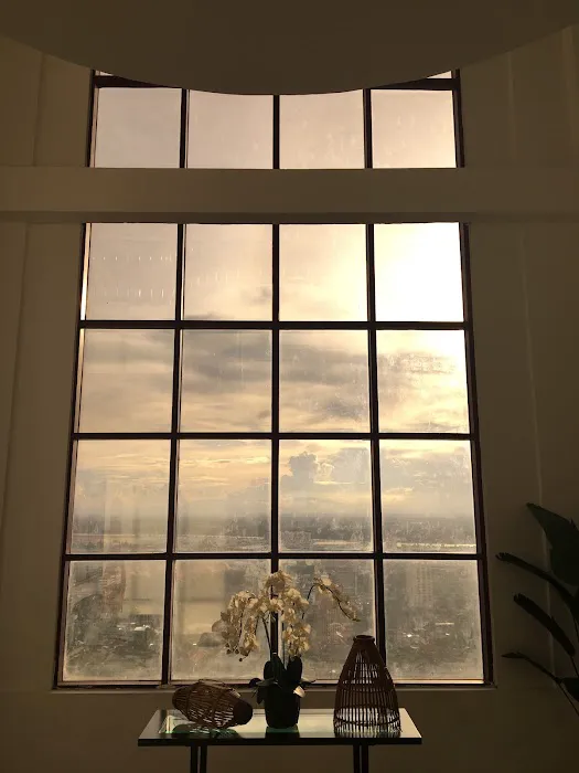 Mutiara Penthouse Hotel Picture 4