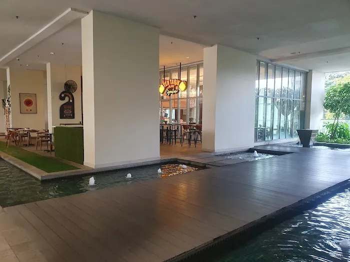 Regalia Residence Picture 1