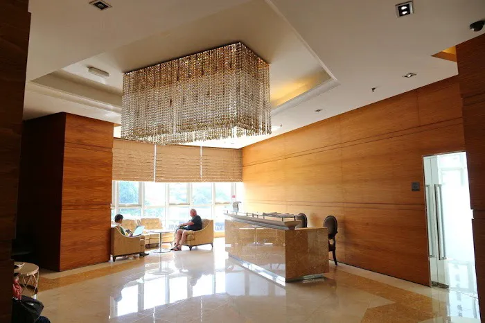 Regalia Residence Picture 8